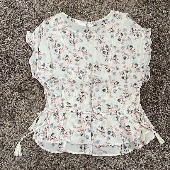 ASTR the Label floral blouse - Picture 4 of 5